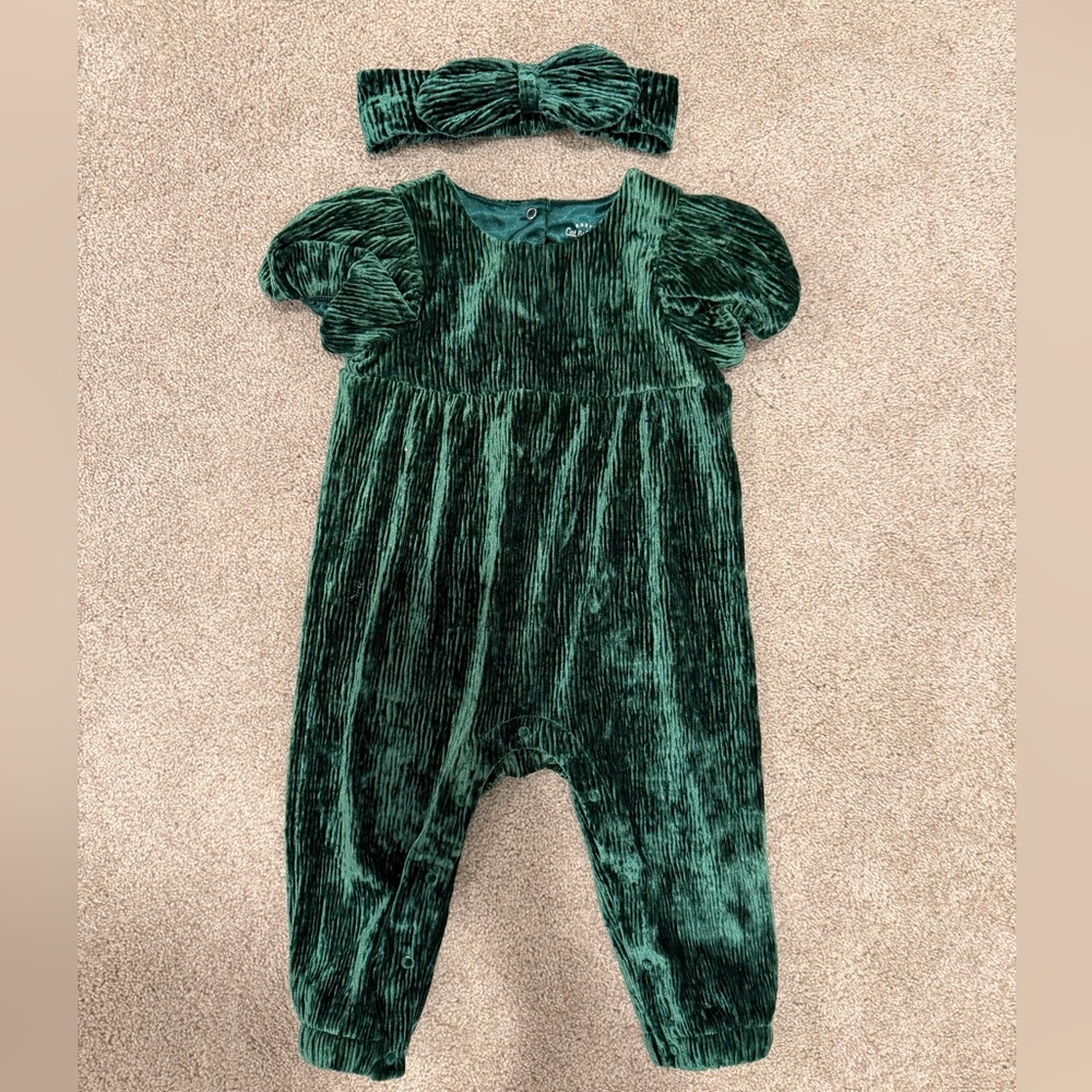 Cat & Jack Emerald Velvet Baby Outfit